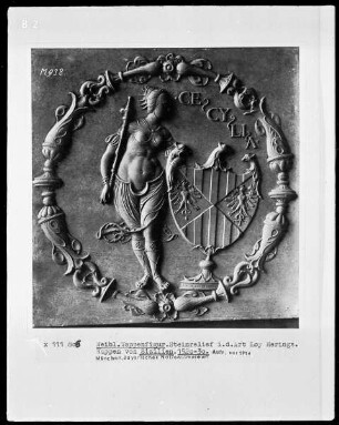 Weibliche Wappenfigur, Wappen von Sizilien