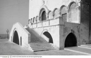 San Nicola Pellegrino, Südsüdwestfassade