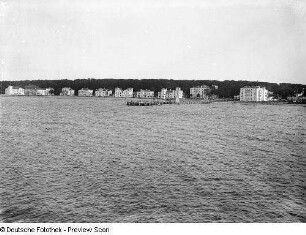 Heiligendamm, Ansicht mit Seebrücke von der Ostsee aus