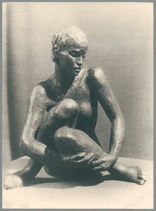 Sitzende, 1926, Bronze