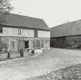 Scheune : Vierseithof. Stallgebäude und Scheune (um 1800)