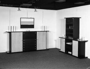 Anbauschrank : Dresden-Hellerau. VEB Deutsche Werkstätten Hellerau. Hausmesse, 1986. Montagemöbel des MDW-Programms (1986; VEB Deutsche Werkstätten Hellerau). Anbauschränke