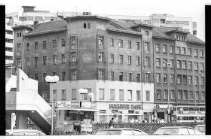 Kleinbildnegativ: Kottbusser Tor, 1976