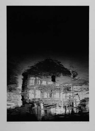 Traum eines Hutes : Traum eines Hutes (Hut in Pfütze). 58,1 x 39,9 cm Blattgröße, 39,9 x 28,5 cm Bildgröße. 1981