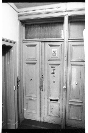 Kleinbildnegativ: ehemalige Wohnung von Kurt Mühlenhaupt, 1981
