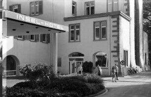 Konstanz: Eingang Inselhotel und Universität