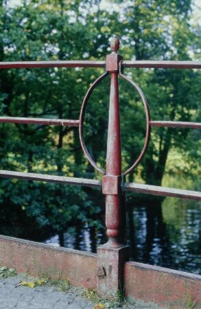 Hohe Brücke im Schloßpark Berlin-Charlottenburg