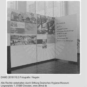 Nationale Hygiene-Ausstellung - Raum 1 - "Gesundheitsfürsorge Von privaten Interessengemeinschaften zur kommunalen Gesundheitsfürsorge der Weimarer Republik [...]"