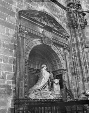 Grabmal für den Bischof Ponce de León