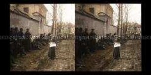 Einwohnern und Fuhrwerke an der Kirche, Lowicz