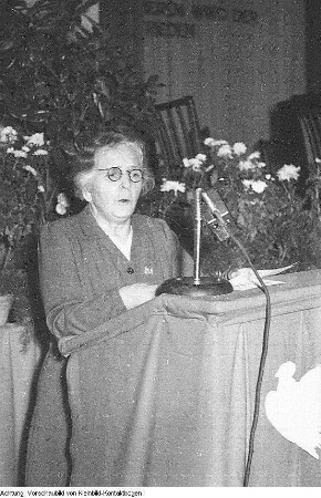 C. Caden, Heldin der Arbeit, Dr. Johannes Friedrich Rogge, Hebestreit, Ingeborg Ottmann, Oktober 1952 & Dresden, Kundgebung des Kreisfriedenskomitee am Gaswerk Reick, Büste, Oktober 1952
