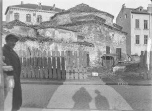 Gebäudeansicht : Das alte osmanische Bad Hštnkyar Hamam in der Stadt Plovdiv, Bulgarien, wurde in einen provisorischen Sitzungssaal der Regionalversammlung Ostrumeliens in Plovdiv umgewandelt. Das Gebäude wurde 1930 zerstört. Es befand sich in der Nähe der Alten Brücke in Plovdiv