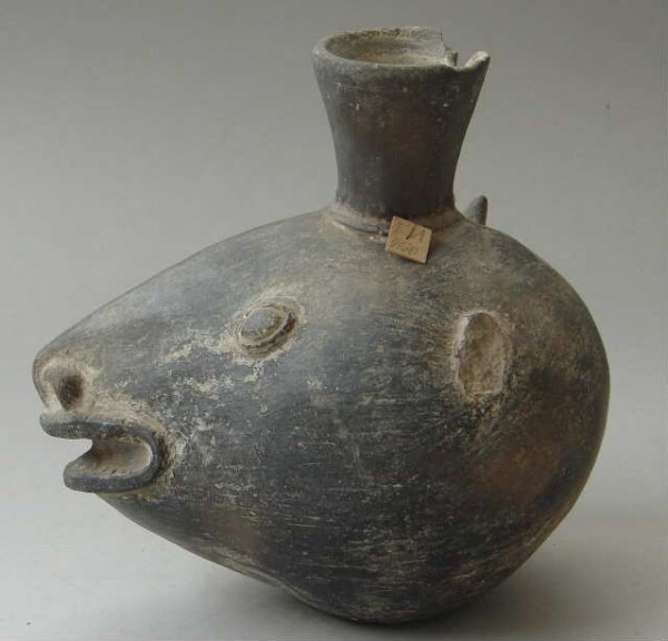 Clay vessel