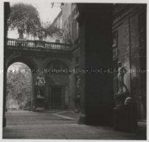 Rom, Palazzo Mattei, Hof