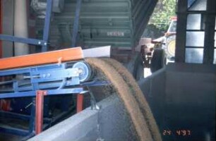 Fotografie: Erntetechnik, Mähdrescher selbstfahrend, Ertragsmessung, Ertragssensor, Prüfstand