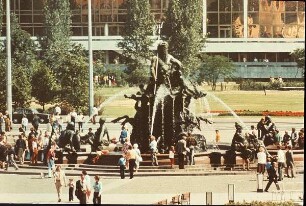 Neptunbrunnen : Neptunbrunnen. Bronze (1888-1891; R. Begas). Berlin-Mitte, Spandauer Straße