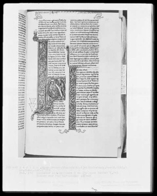 Heisterbacher Bibel — Initiale L (ibrum), darin Esther vor Ahasver, Folio 215recto