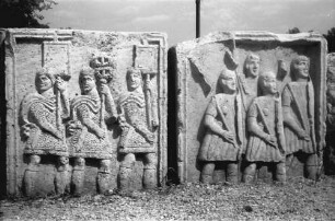 Bukarest: Römische Relieftafeln des Clissy-Denkmals im Park Carol I.
