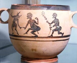 Athen. Archäologisches Nationalmuseum. Skyphos mit tanzenden Kabiren. Aus Theben