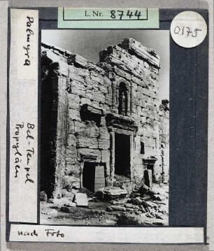 Palmyra: Bel-Tempel, Propyläen