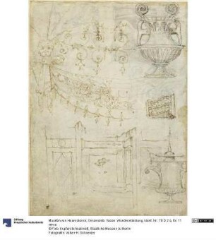 Ornamente. Vasen. Wandverkleidung