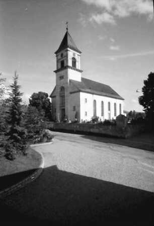 Heitersheim: Kirche (Straßenseite)