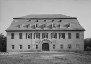 Meißen-Siebeneichen, Schloss, Fachschule für Klubleiter "Martin-Andersen-Nexö"