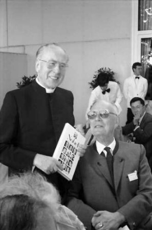 35. Tagung 1985 Physik; Bayrisches Frühstück: Kardinal König, Graf Lennart Bernadotte