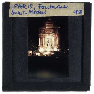 Paris, Fontaine Saint-Michel : Nachtaufnahme