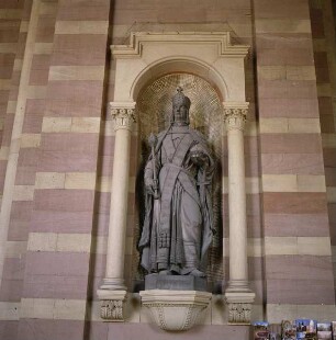 Speyer. Dom Sankt Maria und Stephan. Statue. König Rudolf von Habsburg. Frontalansicht