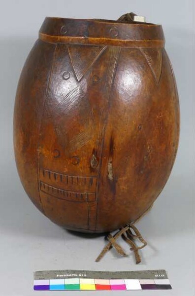 Wooden pot