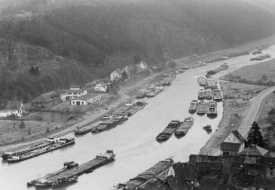 Unterwasser Schleuse Hirschhorn, Schiffsansammlung