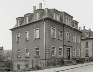 Pirna-Copitz. Wophnhaus, Niederleite 28 : Pirna-Copitz (Kreis Sächsische Schweiz). Wophnhaus, Niederleite 28. Straßenansicht