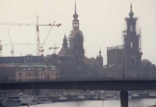 Dresden-Altstadt. Wiederaufbau des Taschenbergpalais, aufgenommen November 1992