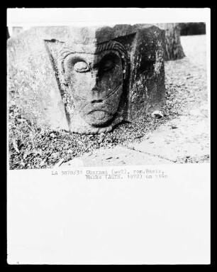 Basis mit Maske