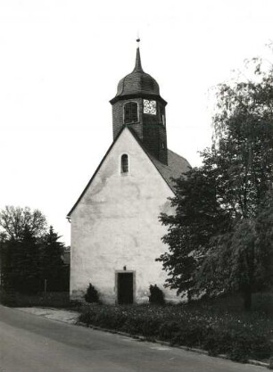 Bahratal-Markersbach (Kreis Pirna). Dorfkirche Markersbach (um 1650, 1701 und 1838). Ansicht von Südwesten
