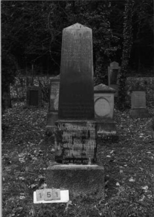 Grabstein 151