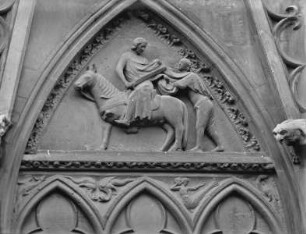 Südportal, Stephanusportal — Wimperg Relief