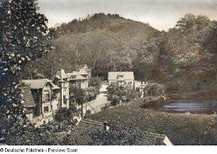 Pillnitz (Dresden-Pillnitz). Stadtteilansicht mit Eingang in den Friedrichsgrund (Meixgrund). Blick nach Nordost