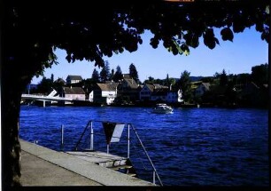 Stein am Rhein: Rhein mit Brücke, vom Kai