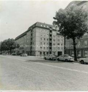 Blick auf die Torstraße Ecke Tucholskystraße