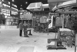 Pfaff Haushaltsmaschinen GmbH Durlach. teilweise Inbetriebnahme des Erweiterungsbaus