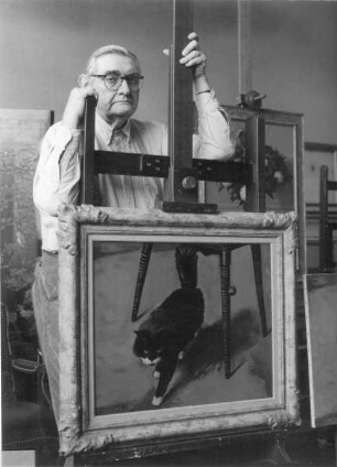 Peter Schermuly mit Bildnis der Atelier-Katze "Mummum" [Foto: Volker Schermuly, Mai 2007]