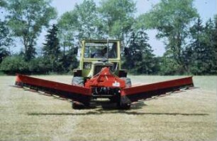 Fotografie: Futtererntetechnik, Trommelmähwerk, Frontmähwerk