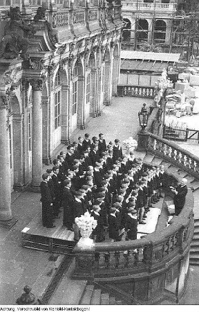 Dresden, Zwinger. Serenade, Juni 1953