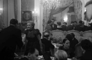 Donaueschingen: Donaueschinger Musiktage; Schloss Donaueschingen; Gäste im Salon