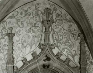 Freiberg (Sachsen). Rathaus, Kapelle St. Laurentius. Kriechblumenornamente, Wandmalerei (1401/1500)