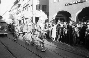 Freiburg: Umzug, drei Indianer