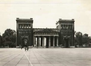 München, Königsplatz, Propyläen