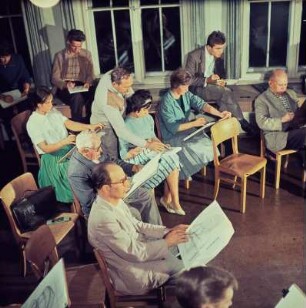 Malzirkel im Kulturhaus (Lektorat - Die DDR stellt sich vor)